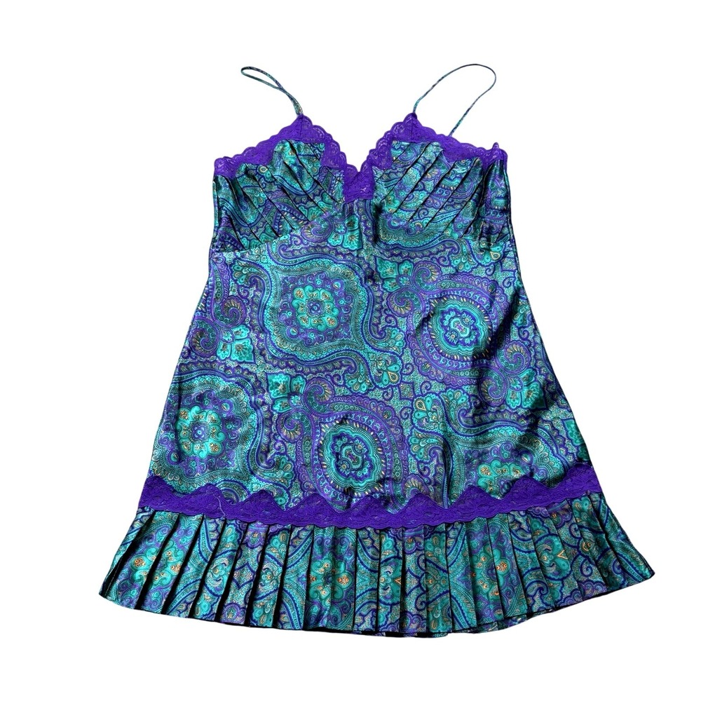 Victoria's Secret Vintage Paisley Lace Trim‎ Babydoll L